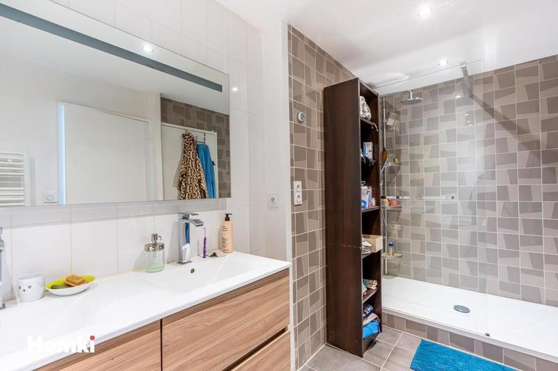 Appartement - 103 m² - 5 pièces