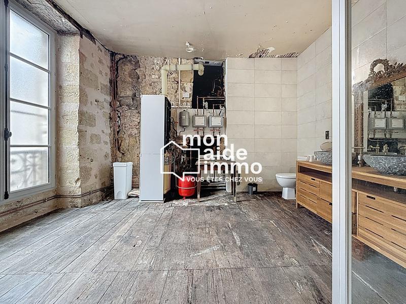 Maison - 300 m² - 12 pièces