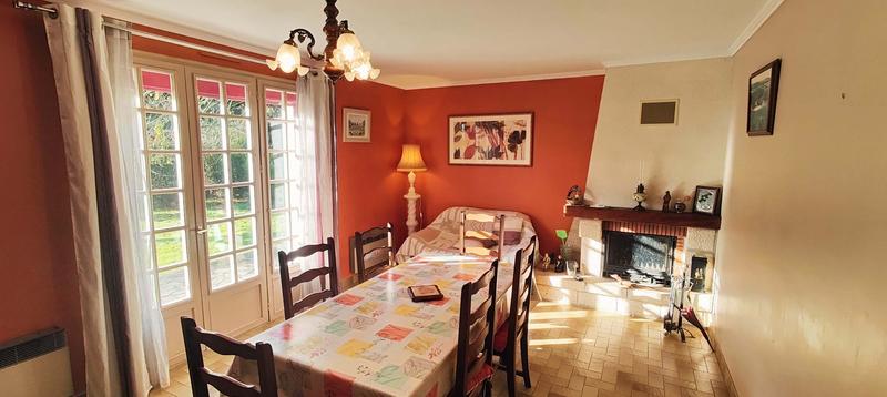 Maison - 90 m² - 5 pièces