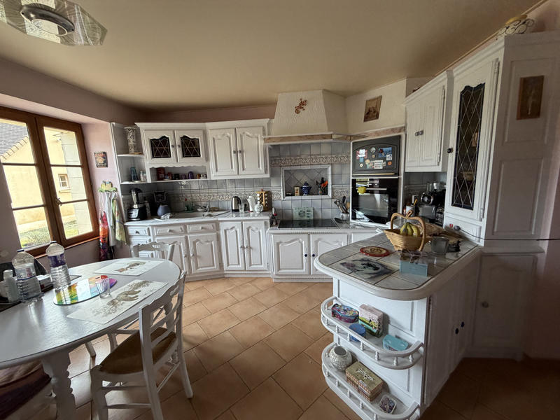 Maison - 230 m² - 7 pièces