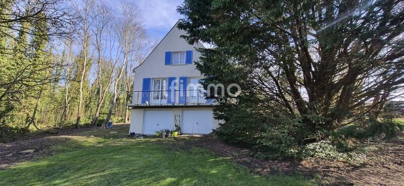 Maison - 212 m² - 8 pièces