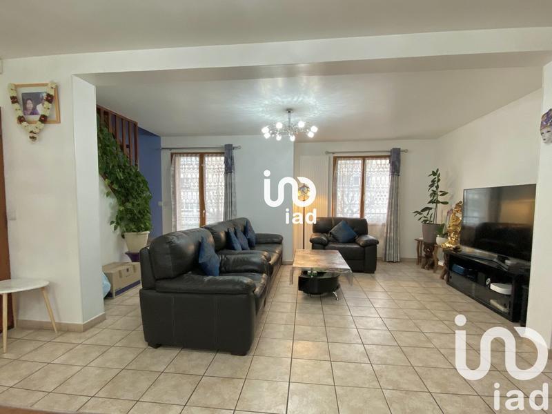 Maison - 137 m² - 6 pièces