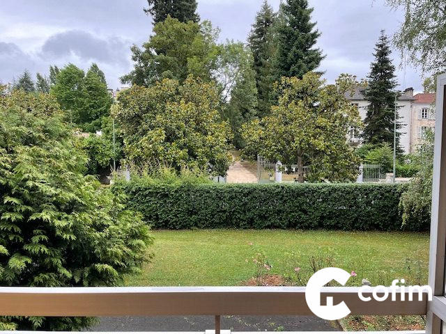 Appartement - 82 m² - 3 pièces