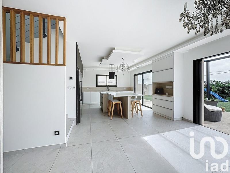 Maison - 163 m² - 5 pièces