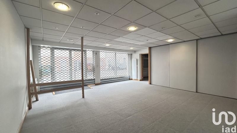 Local commercial - 99 m²