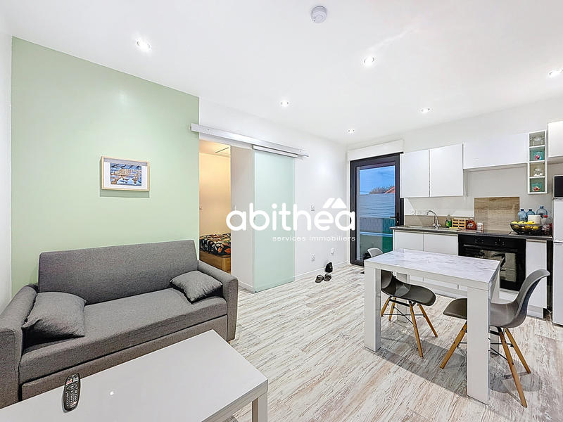 Maison - 176 m² - 8 pièces