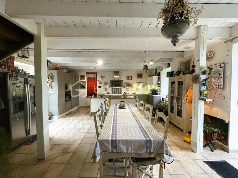 Maison en pierre - 280 m² - 12 pièces