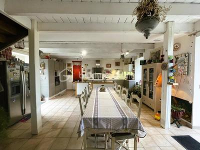 Maison en pierre - 280 m² - 12 pièces