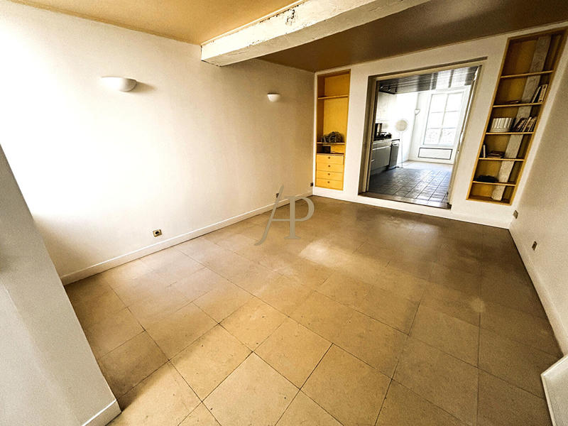 Appartement - 121 m² - 5 pièces