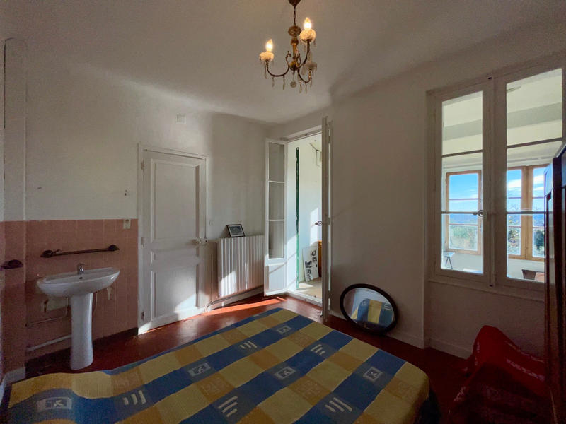 Maison - 200 m² - 4 pièces