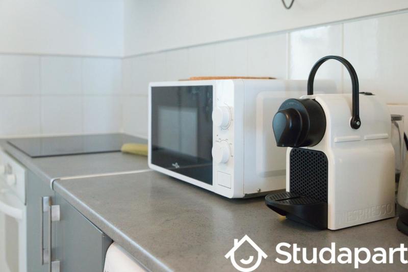 Chambre - 9 m² - 1 pièce