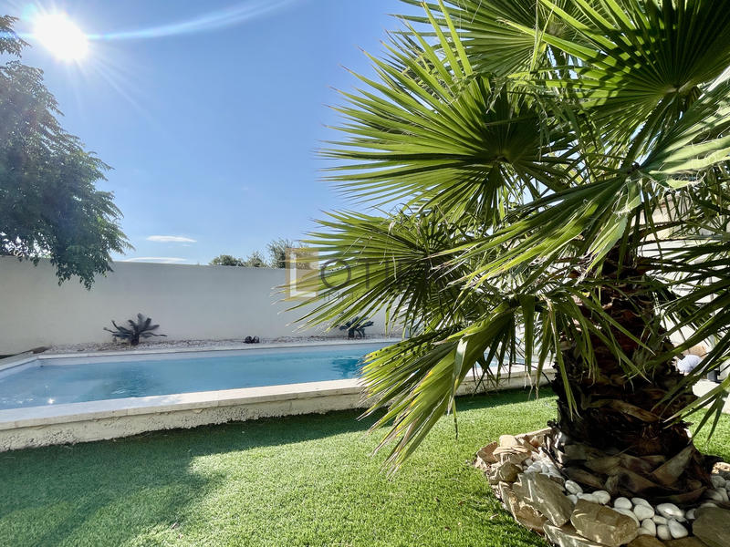 Maison - 147 m² - 6 pièces