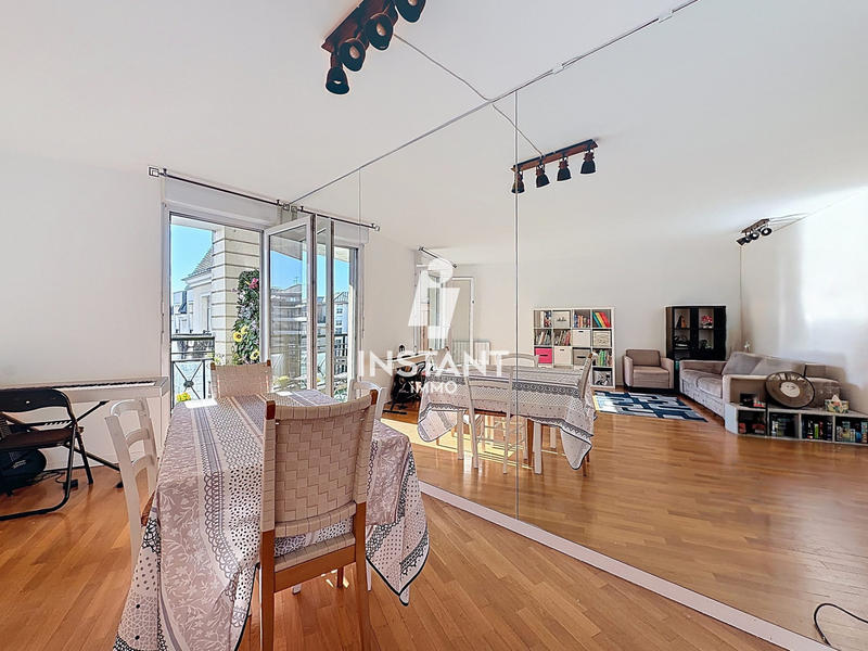 Appartement - 94 m² - 4 pièces