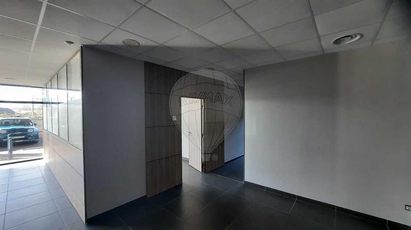 Local commercial - 200 m² - 1 pièce