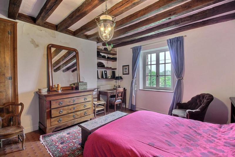 Maison - 312 m² - 11 pièces