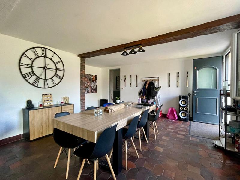 Maison - 270 m² - 6 pièces