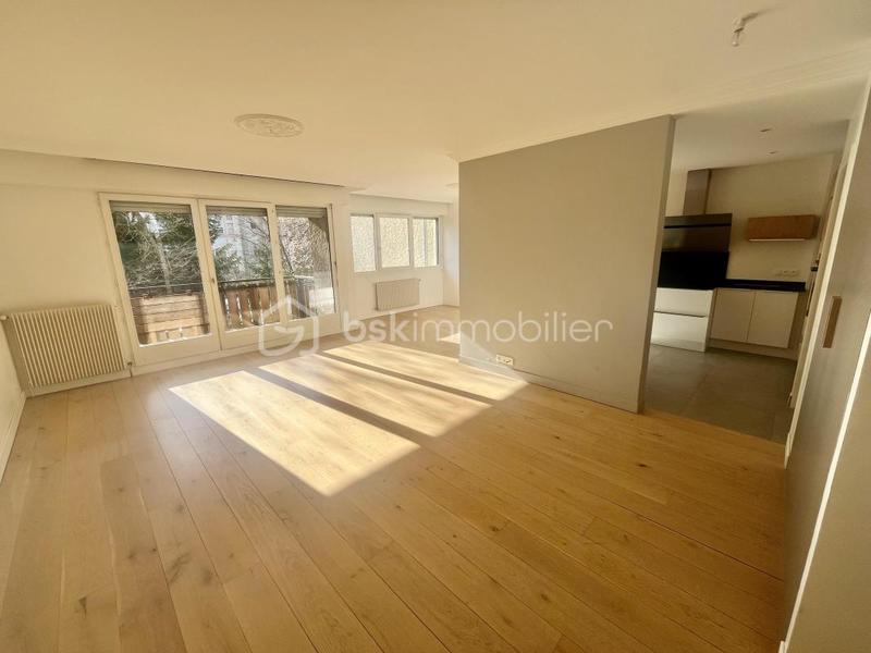 Appartement - 93 m² - 3 pièces