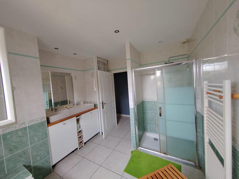 Maison - 162 m² - 6 pièces