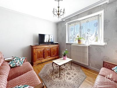 Maison - 105 m² - 6 pièces