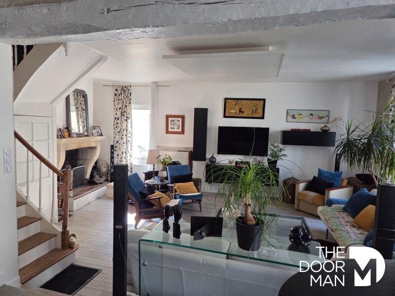 Maison de ville - 236 m² - 11 pièces