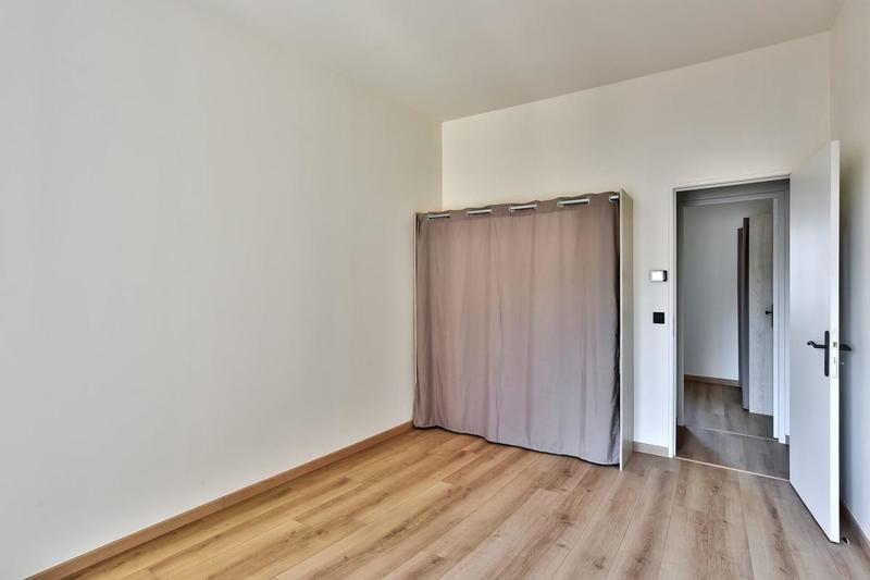Propriété - 210 m² - 7 pièces