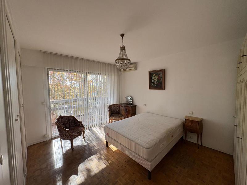 Appartement - 128 m² - 5 pièces