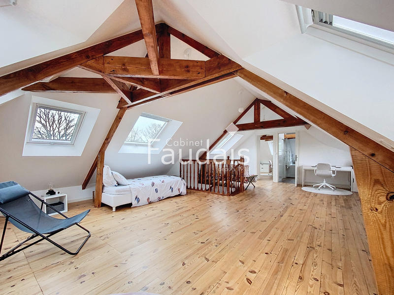 Maison - 148 m² - 8 pièces