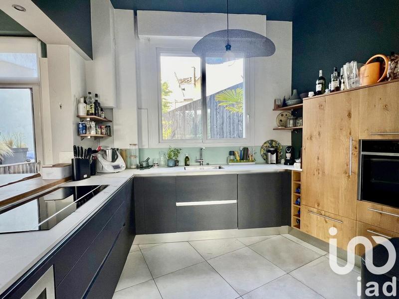 Maison de ville - 190 m² - 8 pièces