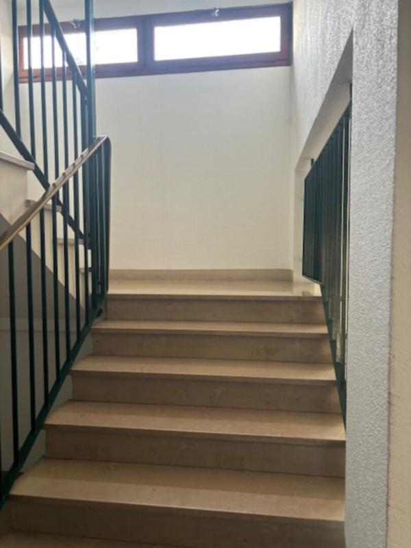 Appartement - 95 m² - 5 pièces