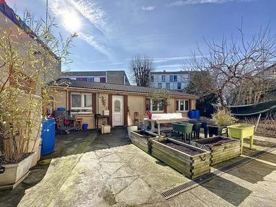 Maison - 186 m² - 7 pièces