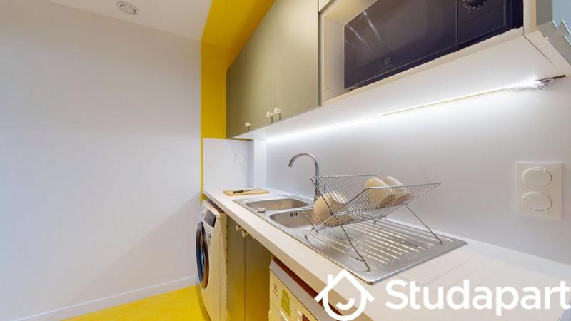 Chambre - 11 m² - 1 pièce