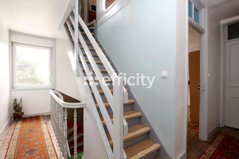 Maison - 178 m² - 6 pièces