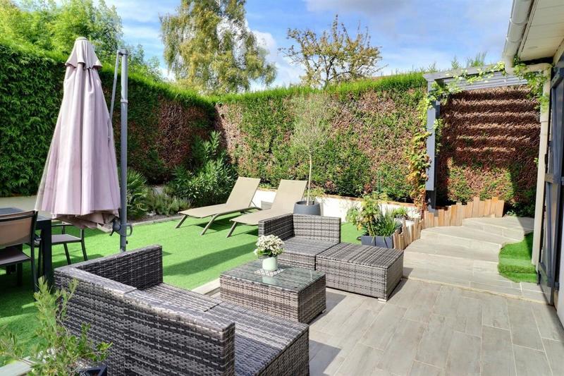 Maison - 110 m² - 6 pièces