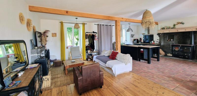 Maison en pierre - 150 m² - 7 pièces