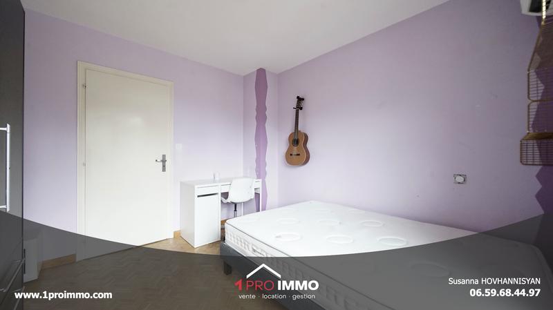 Maison - 220 m² - 9 pièces