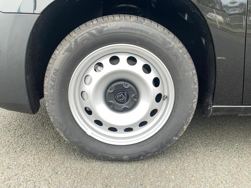 Peugeot Partner III Taille m 650kg BlueHDi 130 s&amp;amp;S Eat8