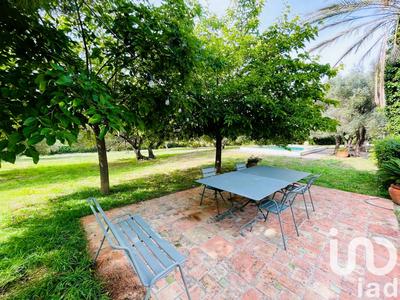 Maison - 196 m² - 7 pièces