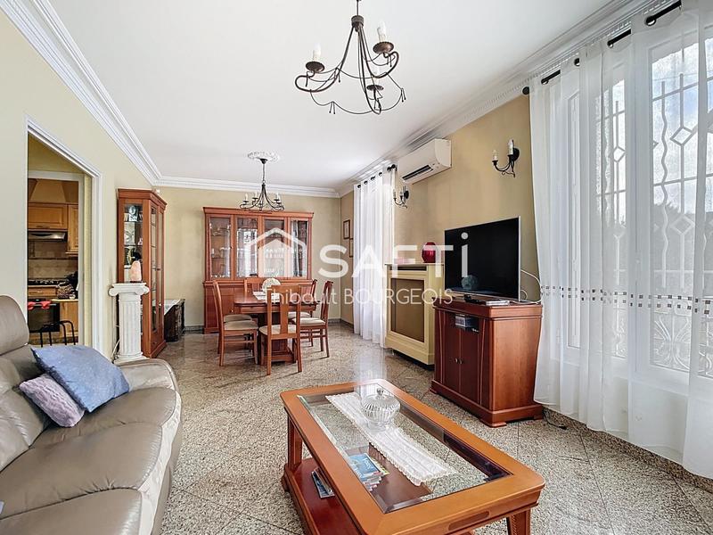 Maison - 163 m² - 7 pièces