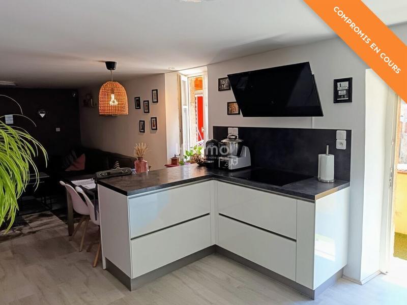 Maison de bourg - 96 m² - 5 pièces