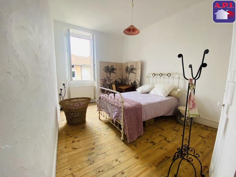 Maison - 250 m² - 8 pièces