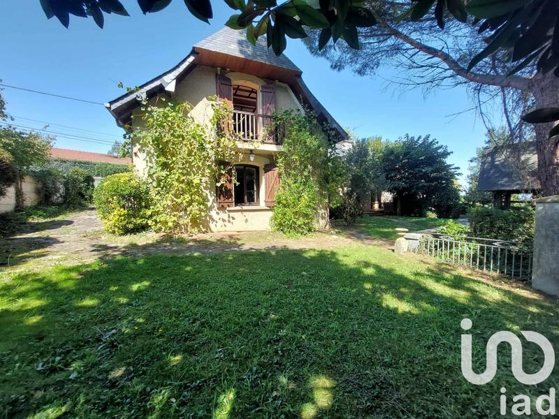 Maison - 389 m² - 10 pièces