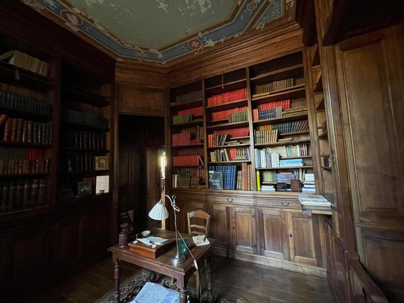 Château - 870 m² - 43 pièces