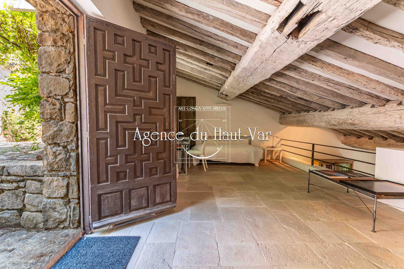 Mas - 191 m² - 6 pièces