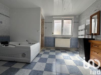 Maison - 235 m² - 6 pièces