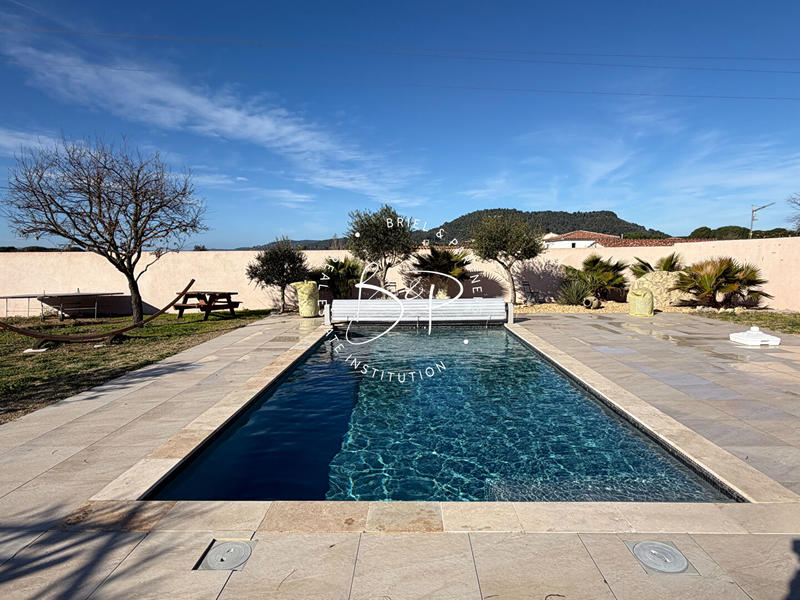 Maison - 107 m² - 5 pièces