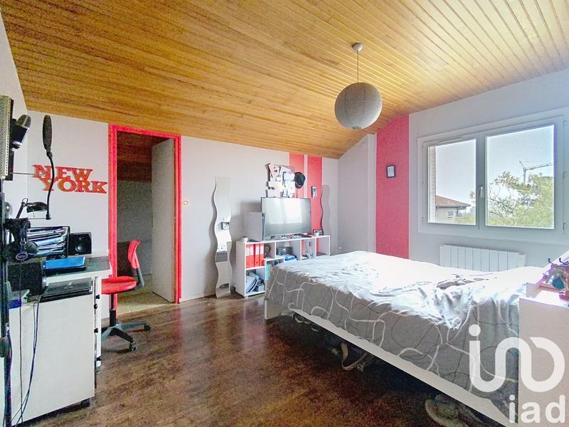 Maison - 211 m² - 8 pièces