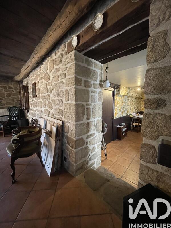 Maison de village - 160 m² - 7 pièces