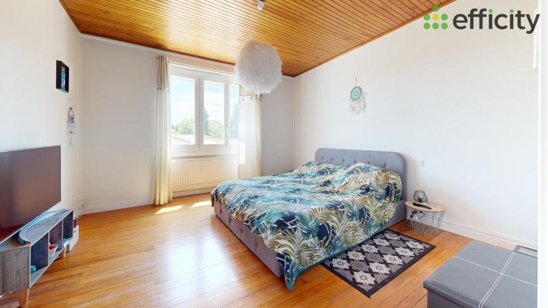 Maison - 102 m² - 4 pièces