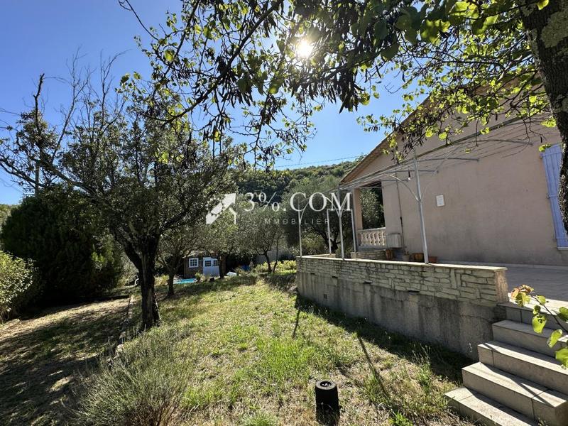 Propriété - 138 m² - 6 pièces