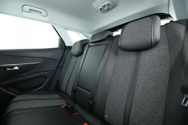 Peugeot 3008 1.6 Blue-HDi Allure 120 ch